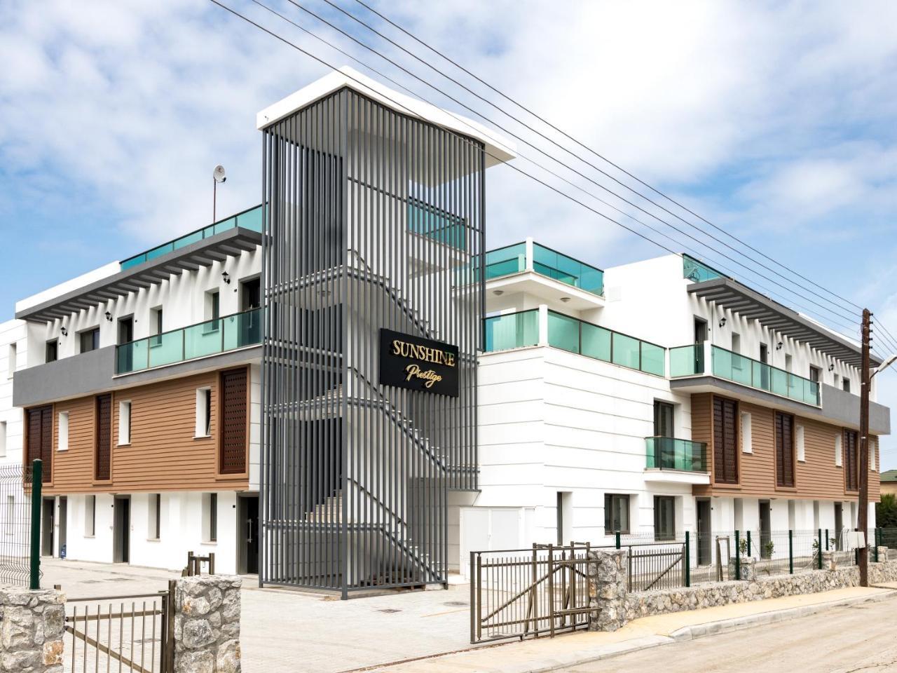 Sunshine Prestige Apartments Agios Georgios  Eksteriør bilde